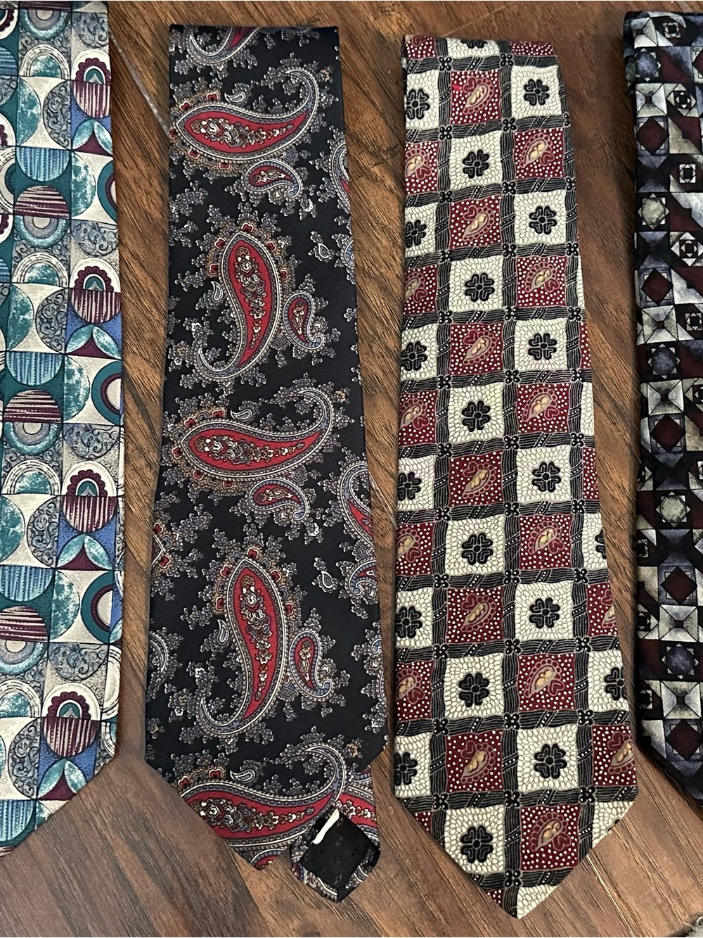 Vintage men’s Rooster brand‎ neckties
